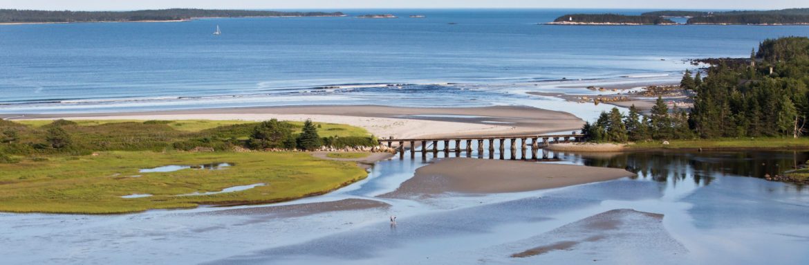 Regions of Queens municipality, Summerville beach train trestle spectacle island.
