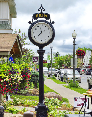 Erin, Ontario street clock.