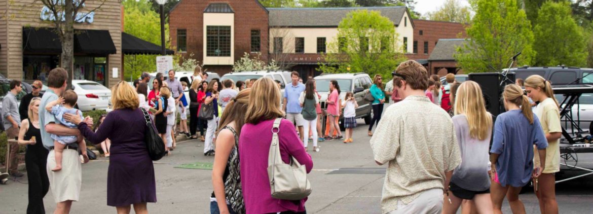 Mountain Brook, Alabama street view full of people.