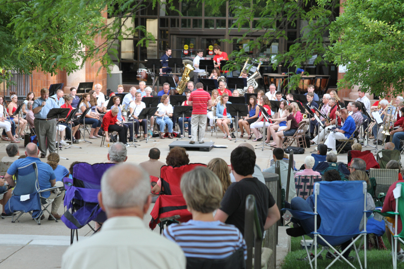 Liberty, Missouri downtown event with music